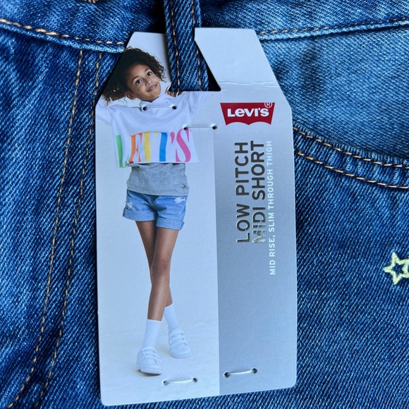 Levi Low Pitch Embroidered Shorts NWT - Picture 4 of 6